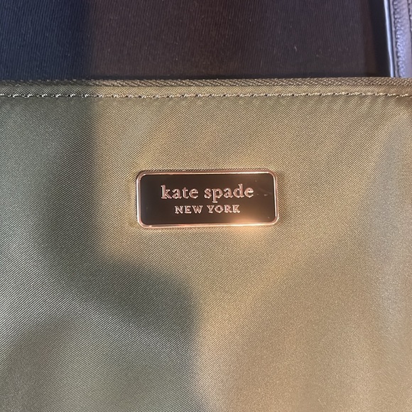 Kate Spade 3 section purse with double straps. Moss green. NWT. - Picture 2 of 9